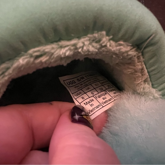 Light emerald green maxi slides slipper comfy fur lined platform by Ugg size 8 - Picture 11 of 14